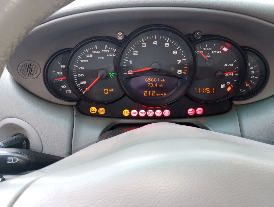 2002 Porsche 996 Carrera - Image 13 of 19