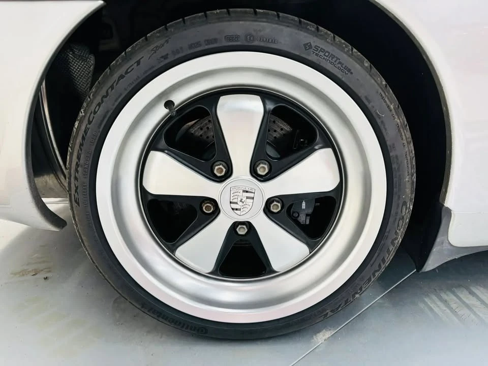 2002 Porsche 996 Carrera - Image 16 of 18