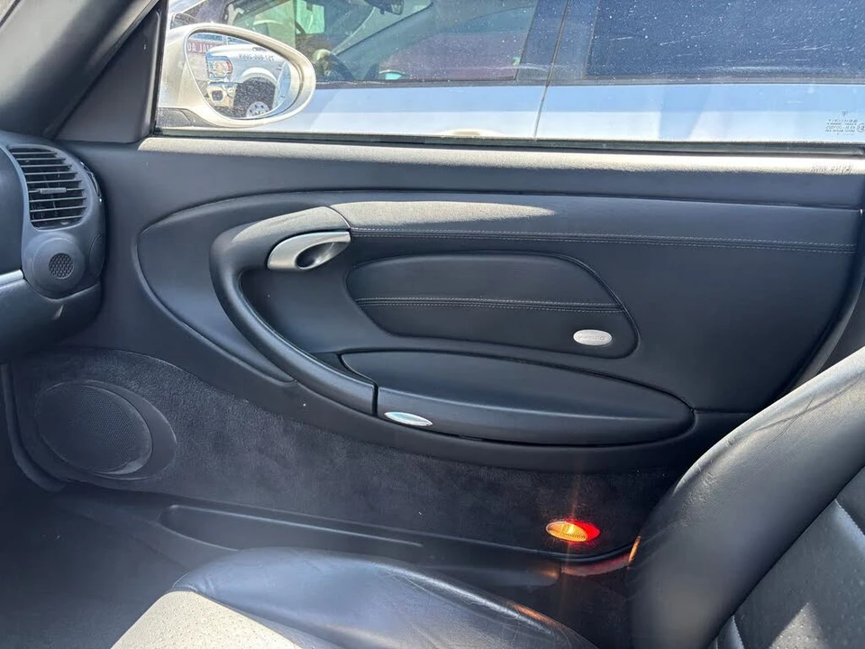2002 Porsche 996 Carrera - Image 30 of 31