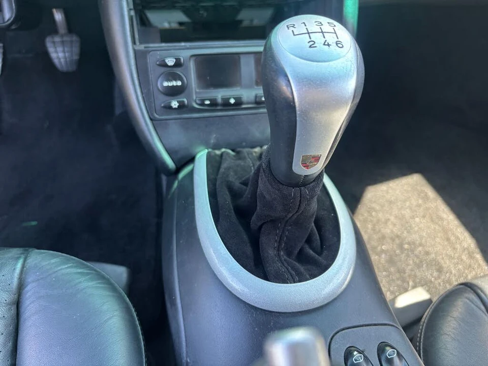 2002 Porsche 996 Carrera - Image 19 of 31