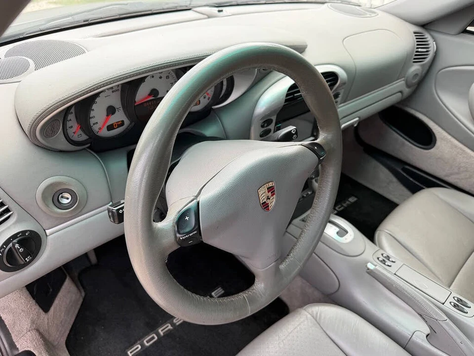 2002 Porsche 996 Carrera - Image 19 of 30