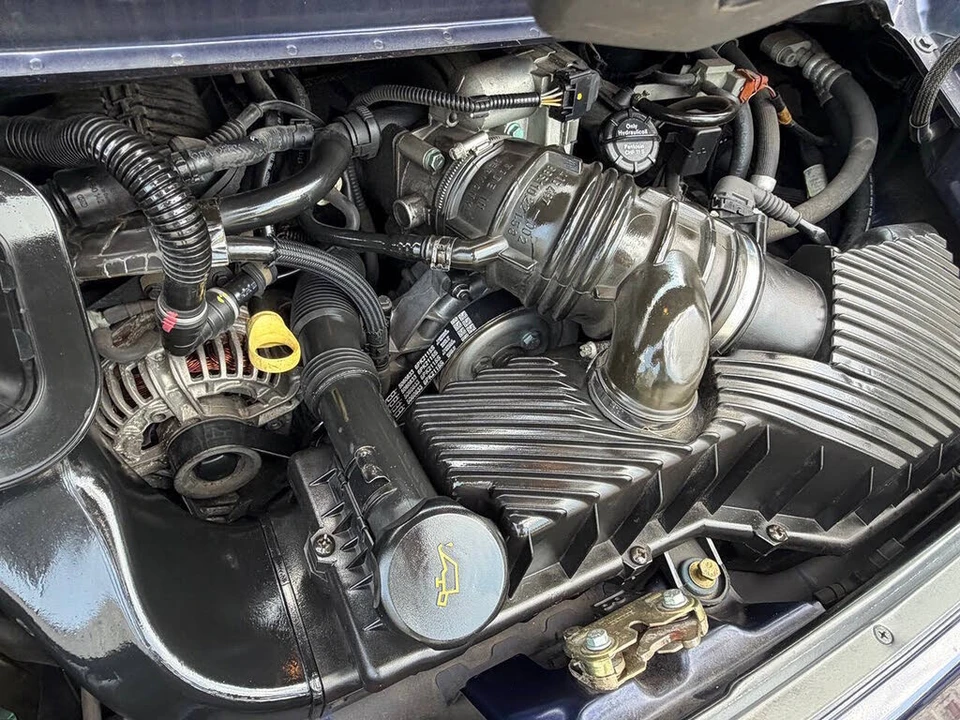 2002 Porsche 996 Carrera - Image 11 of 30