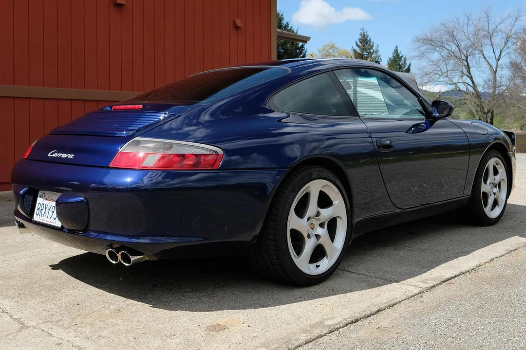 2002 Porsche 996 Carrera - Image 4 of 5