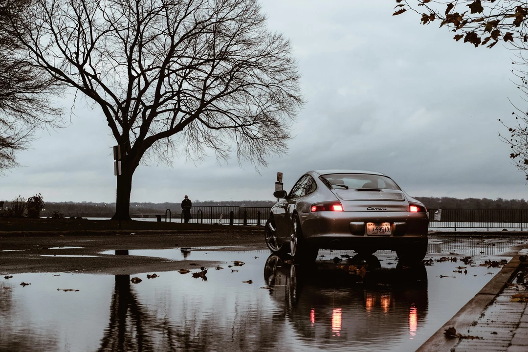 2002 Porsche 996 Carrera - Image 14 of 15