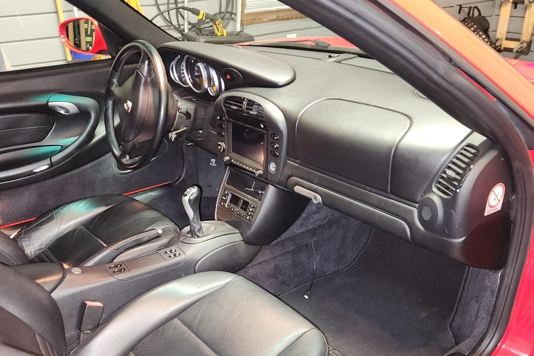 2002 Porsche 996 Carrera - Image 24 of 31