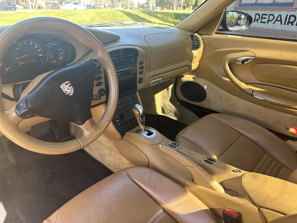 2002 Porsche 996 Carrera - Image 27 of 31