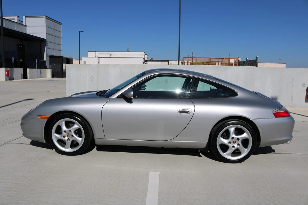 2002 Porsche 996 Carrera - Image 8 of 31