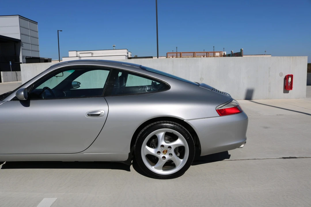 2002 Porsche 996 Carrera - Image 21 of 31