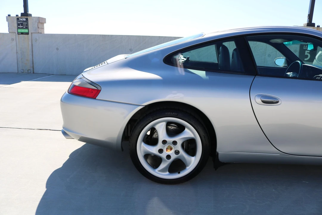 2002 Porsche 996 Carrera - Image 29 of 31