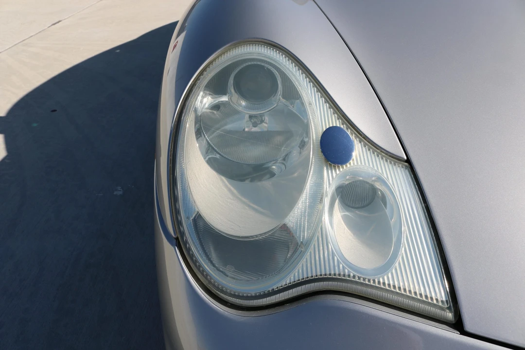 2002 Porsche 996 Carrera - Image 24 of 31