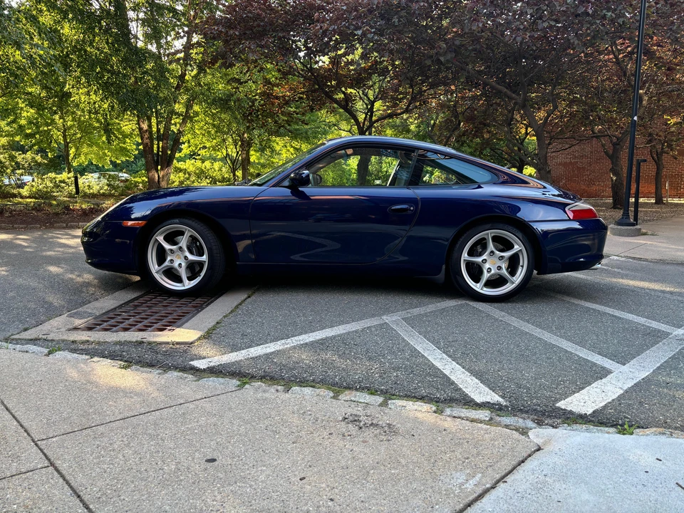 2002 Porsche 996 Carrera - Image 12 of 31