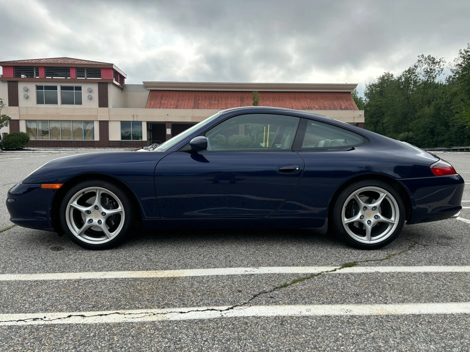 2002 Porsche 996 Carrera - Image 11 of 31