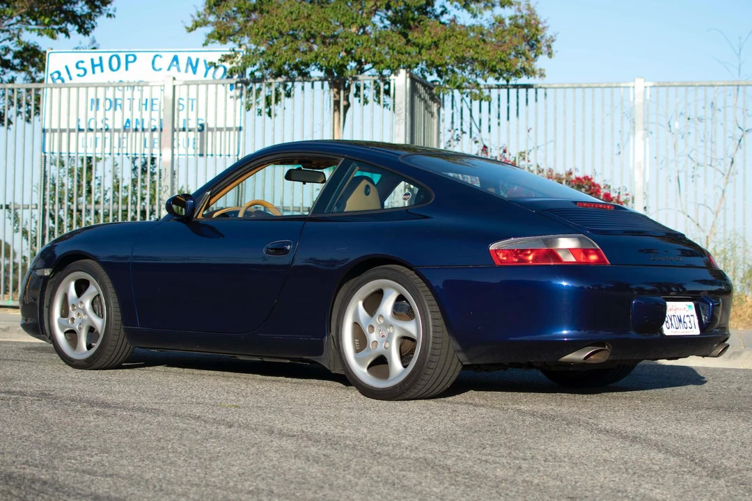 2002 Porsche 996 Carrera - Image 6 of 31
