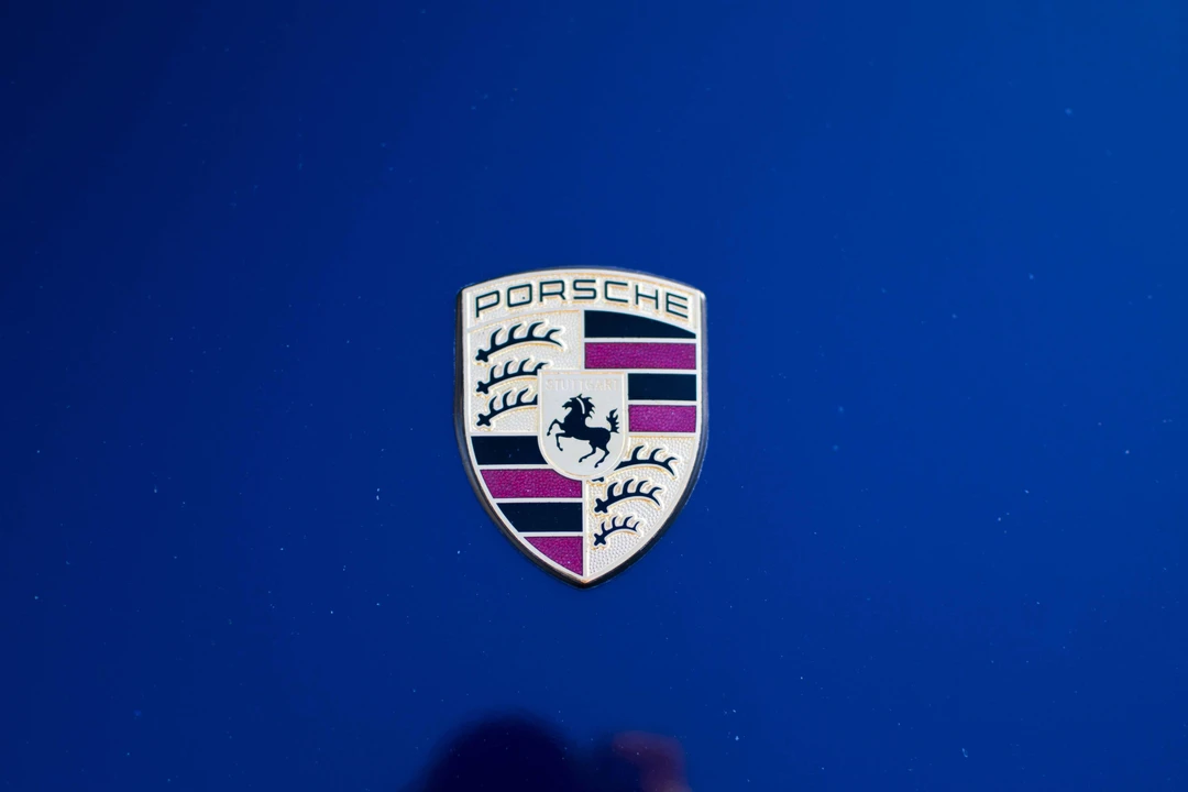 2002 Porsche 996 Carrera - Image 11 of 31