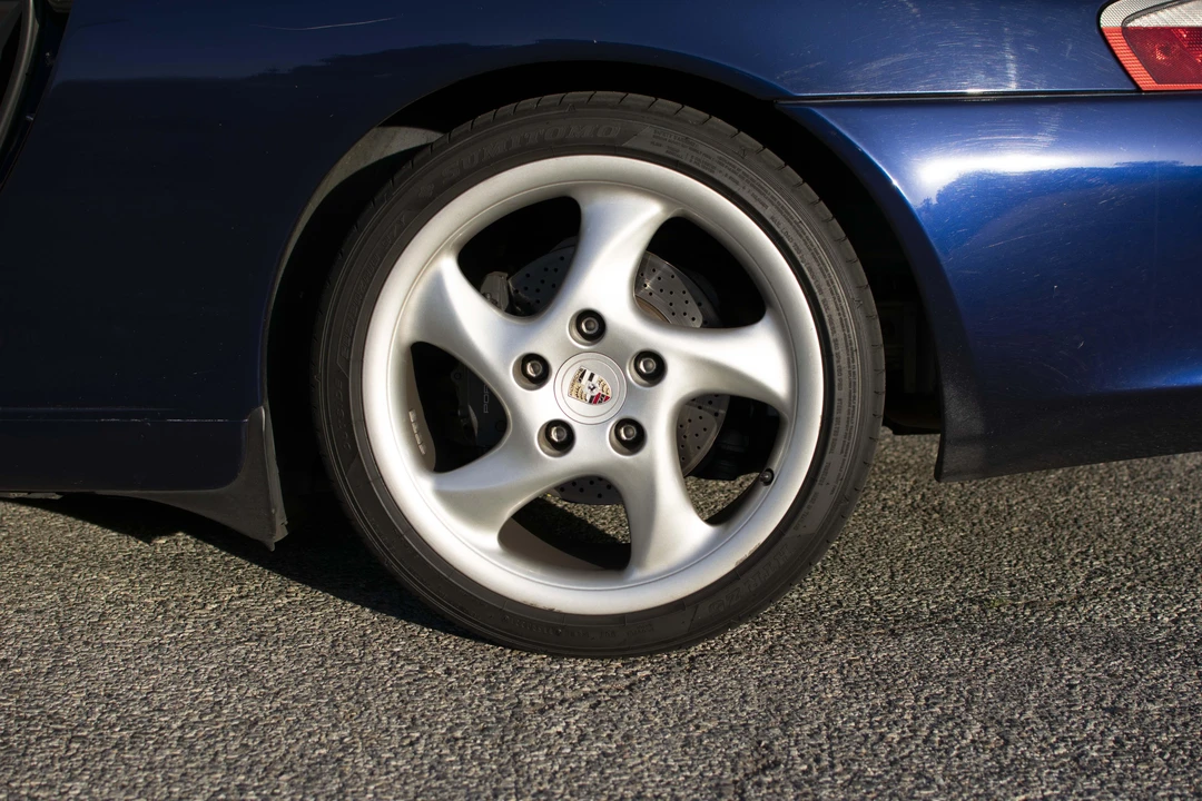 2002 Porsche 996 Carrera - Image 27 of 31