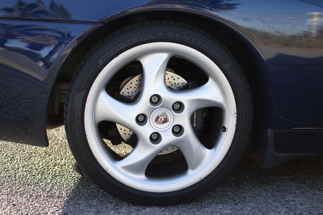 2002 Porsche 996 Carrera - Image 28 of 31