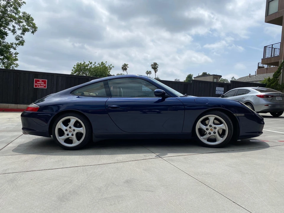 2002 Porsche 996 Carrera - Image 9 of 31