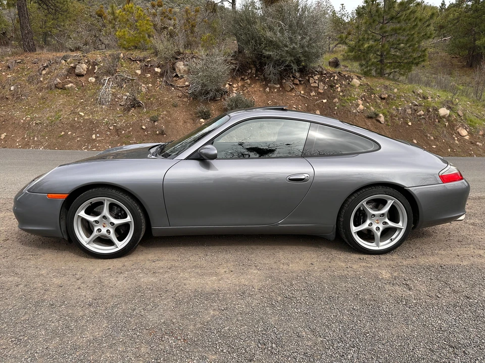 2002 Porsche 996 Carrera - Image 16 of 31