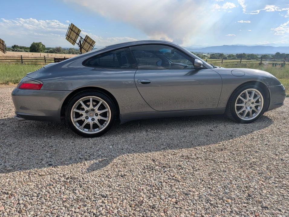 2002 Porsche 996 Carrera - Image 28 of 31