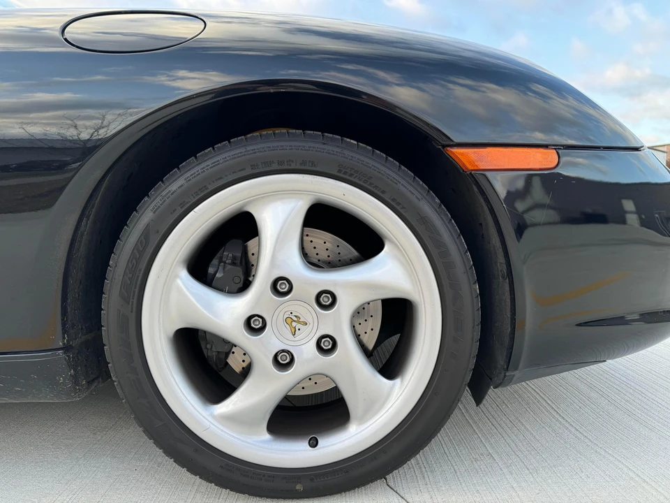 2002 Porsche 996 Carrera - Image 27 of 31
