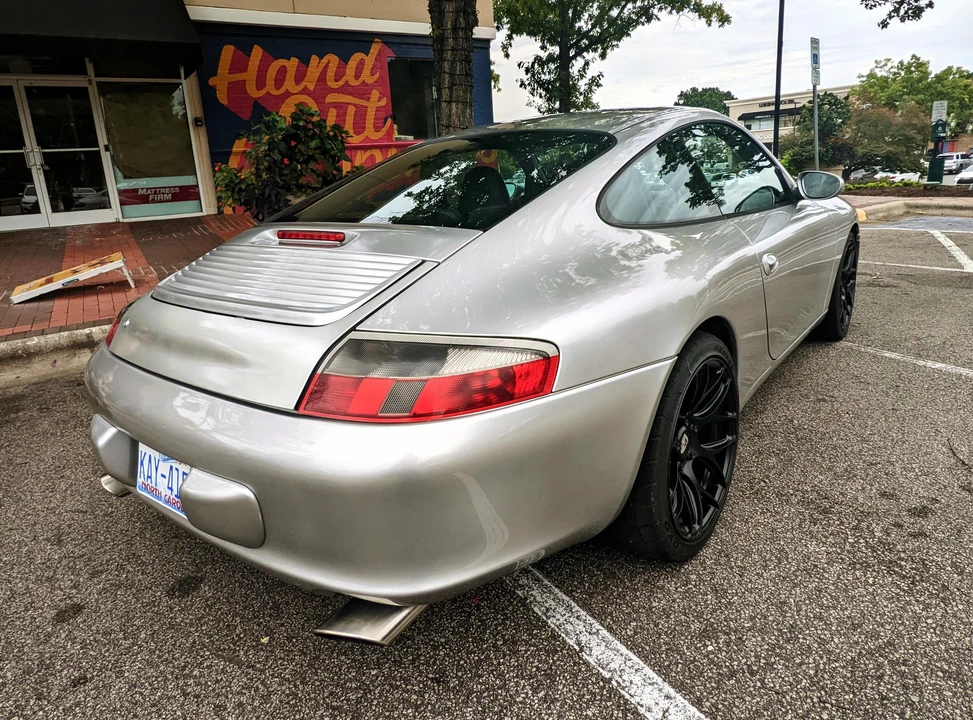 2002 Porsche 996 Carrera - Image 12 of 31