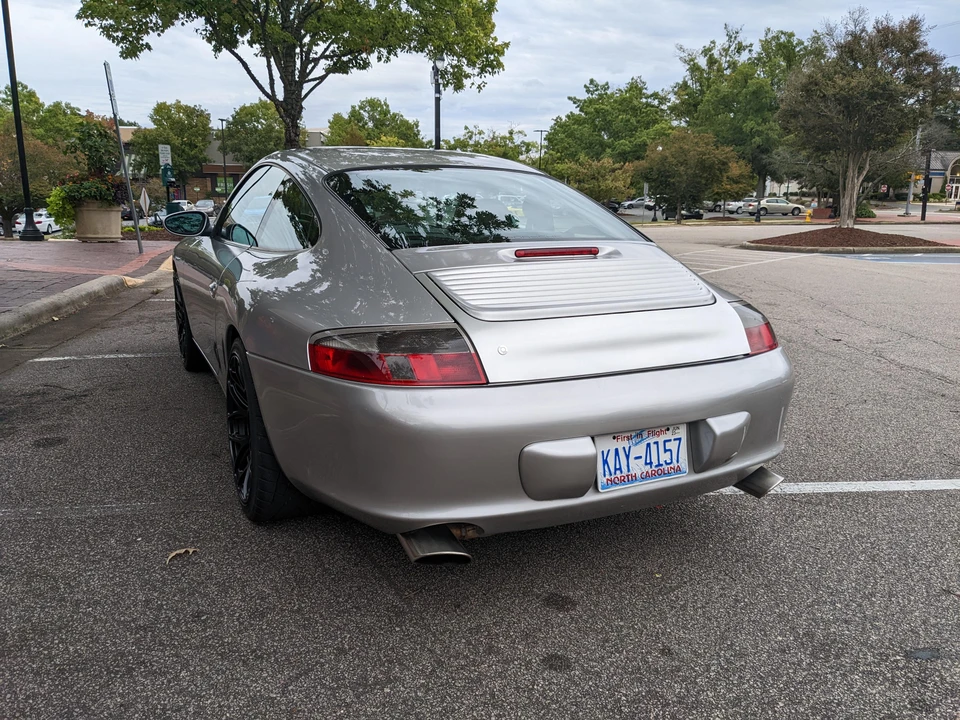 2002 Porsche 996 Carrera - Image 11 of 31