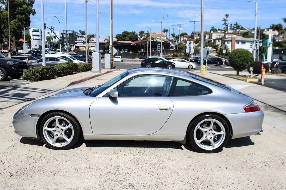 2002 Porsche 996 Carrera - Image 2 of 20