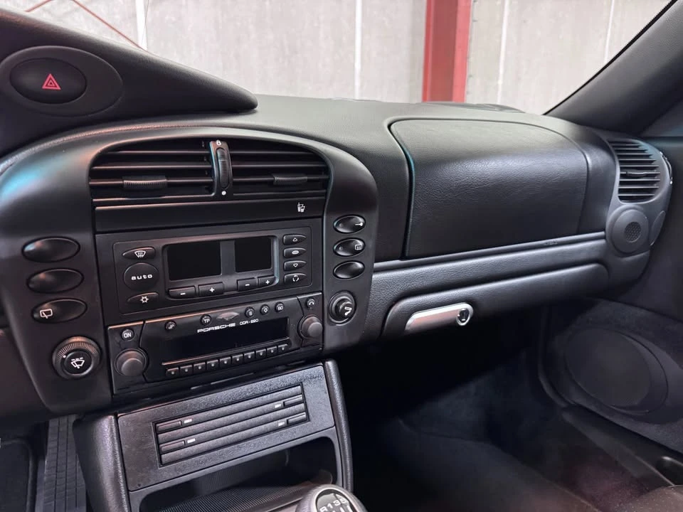 2002 Porsche 996 Carrera - Image 18 of 20