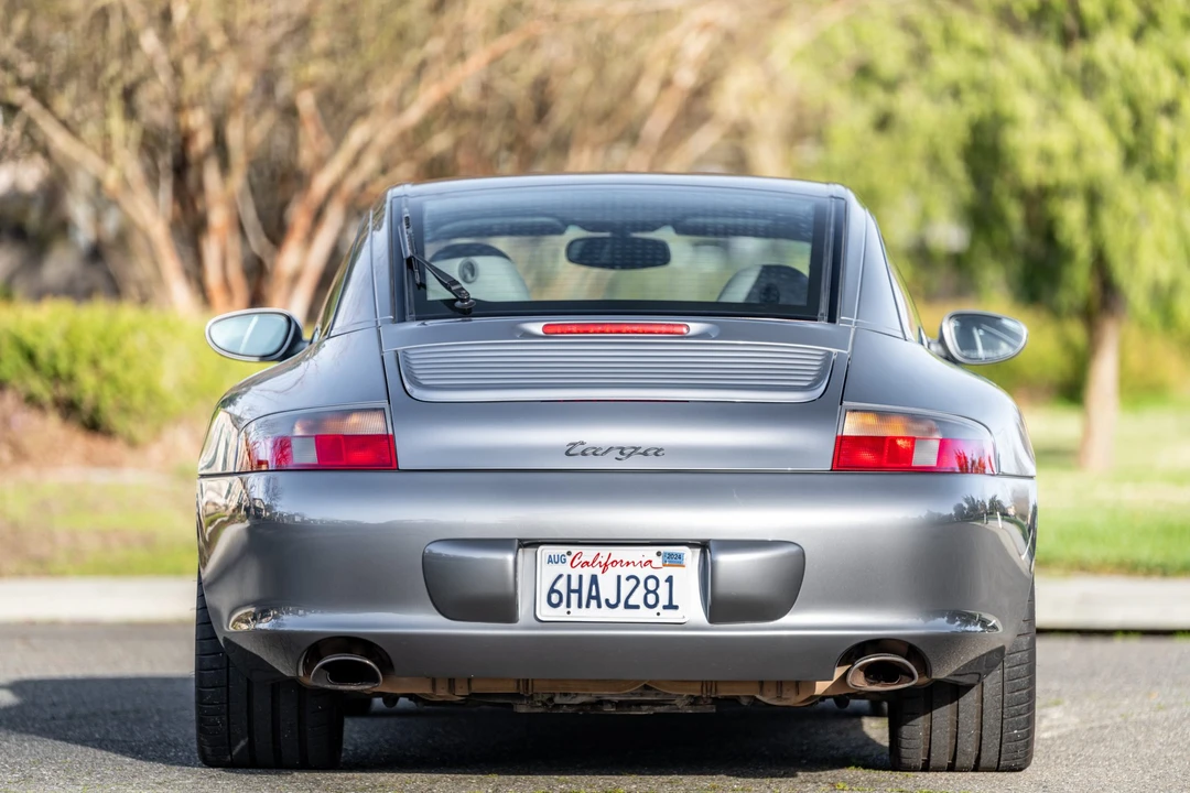 2002 Porsche 996 Carrera - Image 10 of 31