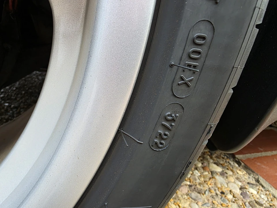 2002 Porsche 996 Carrera - Image 30 of 31
