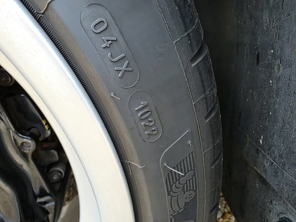 2002 Porsche 996 Carrera - Image 29 of 31