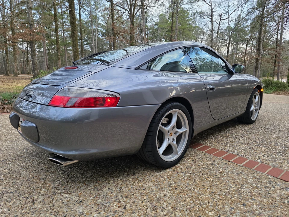2002 Porsche 996 Carrera - Image 10 of 31