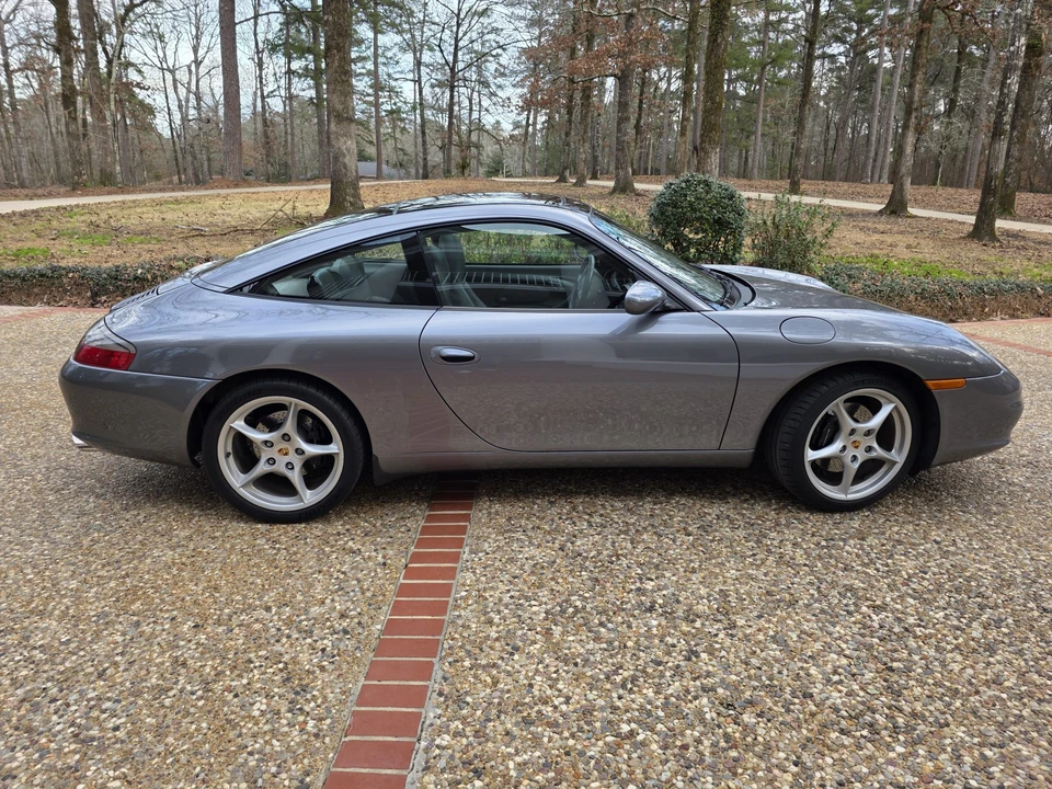 2002 Porsche 996 Carrera - Image 11 of 31