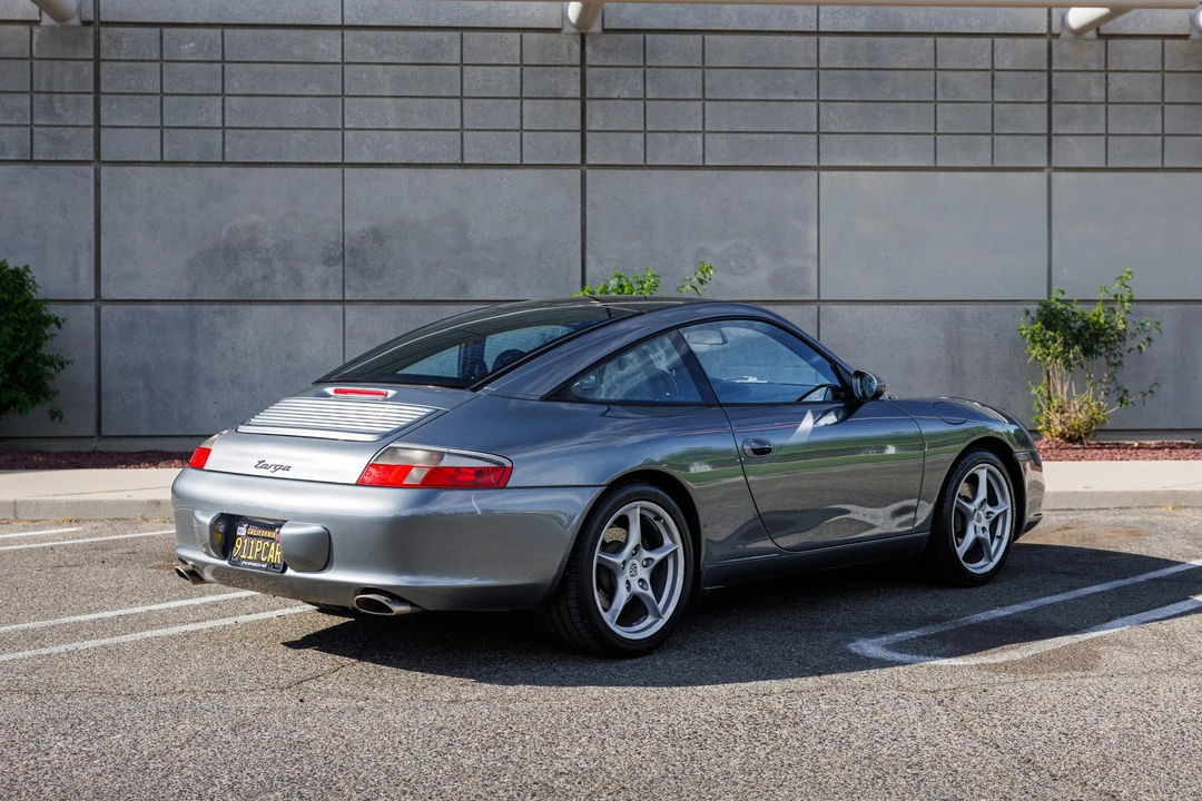 2002 Porsche 996 Carrera - Image 10 of 31