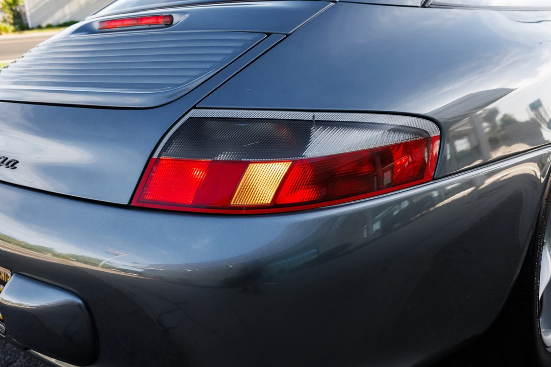 2002 Porsche 996 Carrera - Image 26 of 31