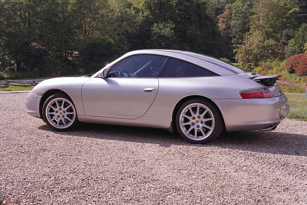 2002 Porsche 996 Carrera - Image 13 of 31
