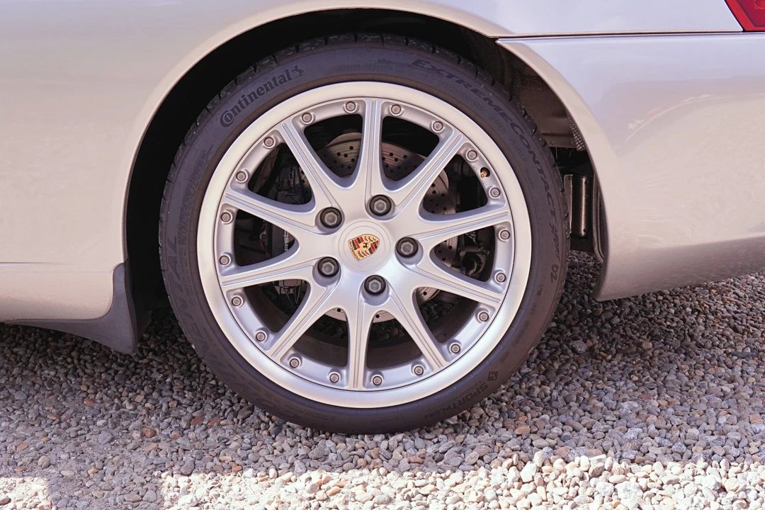 2002 Porsche 996 Carrera - Image 29 of 31