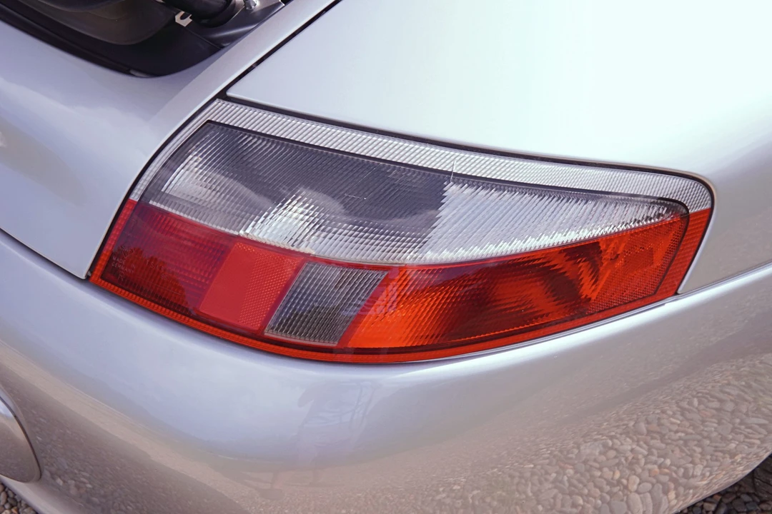2002 Porsche 996 Carrera - Image 21 of 31