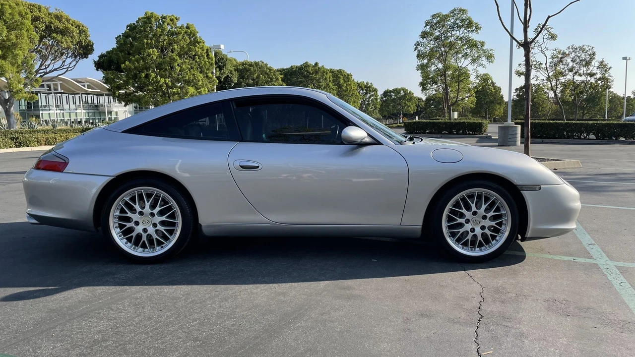 2002 Porsche 996 Carrera - Image 16 of 31
