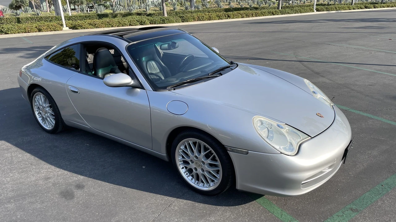 2002 Porsche 996 Carrera - Image 19 of 31