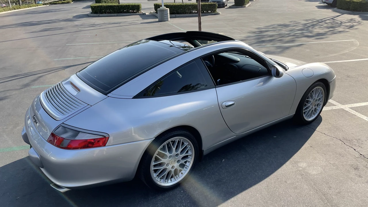 2002 Porsche 996 Carrera - Image 15 of 31