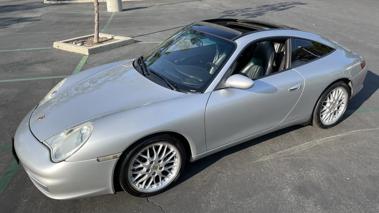 2002 Porsche 996 Carrera - Image 4 of 31