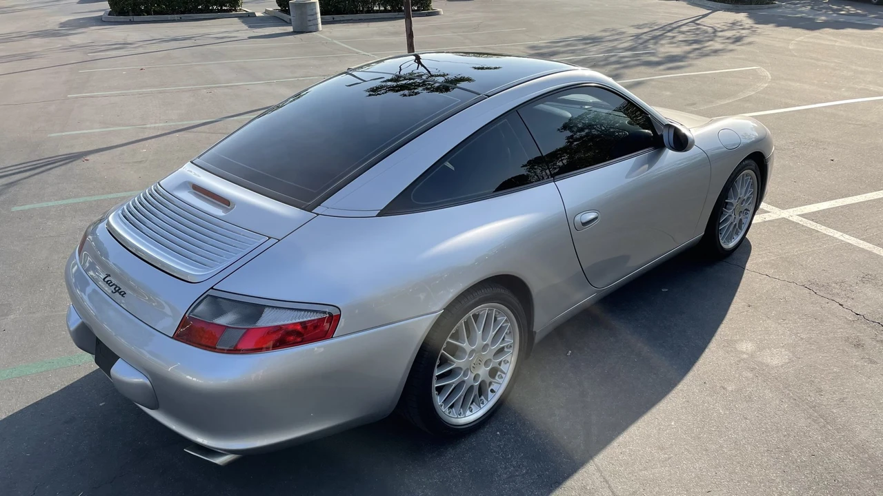 2002 Porsche 996 Carrera - Image 13 of 31