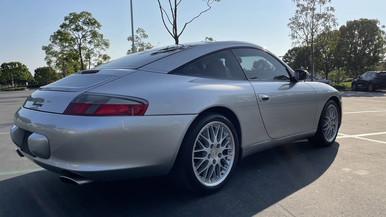 2002 Porsche 996 Carrera - Image 14 of 31