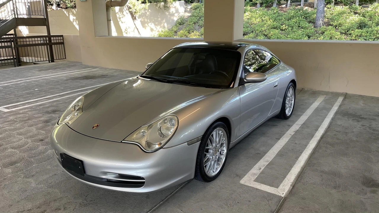 2002 Porsche 996 Carrera - Image 26 of 31