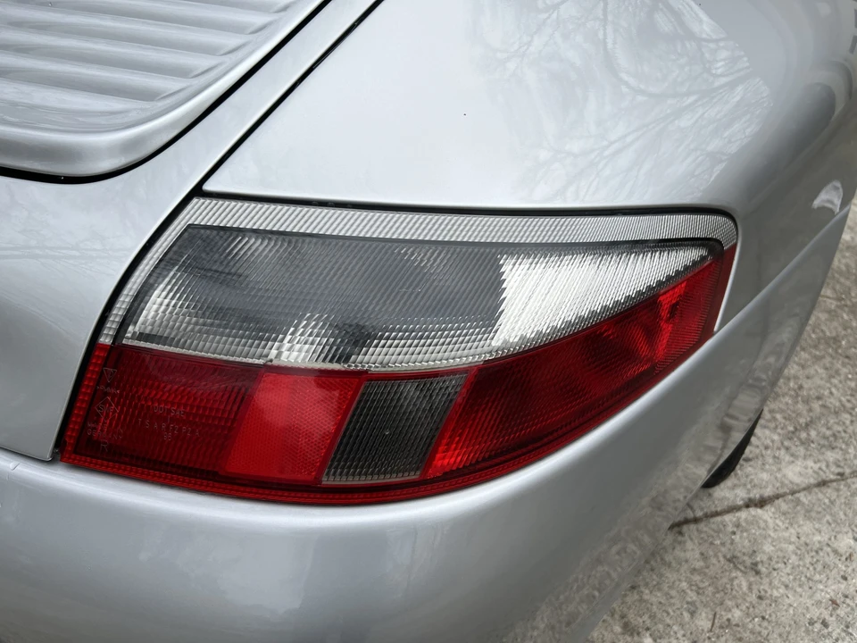 2002 Porsche 996 Carrera - Image 27 of 31