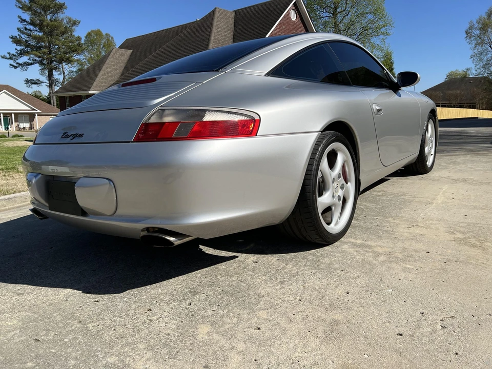 2002 Porsche 996 Carrera - Image 27 of 31