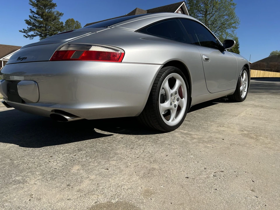 2002 Porsche 996 Carrera - Image 28 of 31
