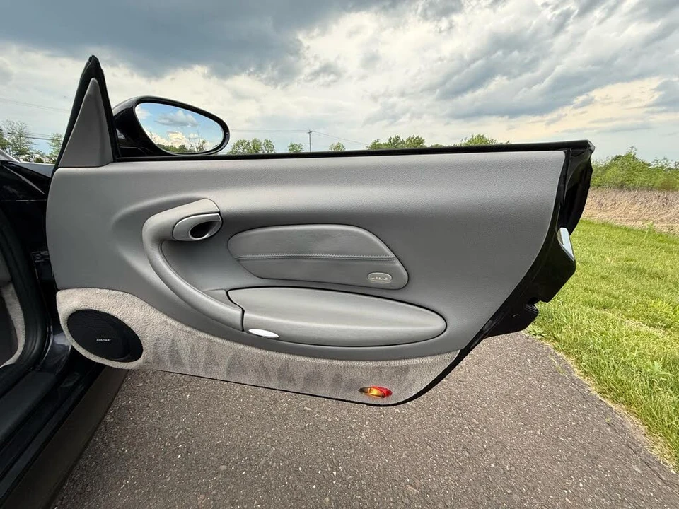 2002 Porsche 996 Carrera - Image 26 of 31