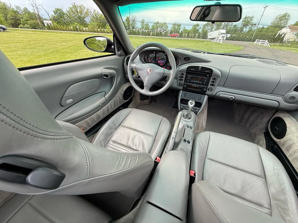 2002 Porsche 996 Carrera - Image 20 of 31